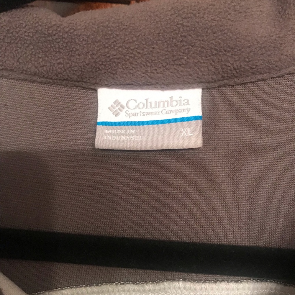 Columbia pullover - Picture 3 of 3